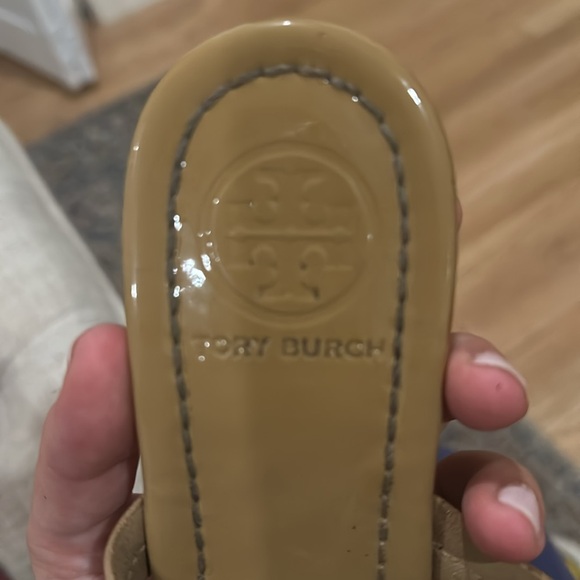 Tory Burch tan sandals - Picture 6 of 6